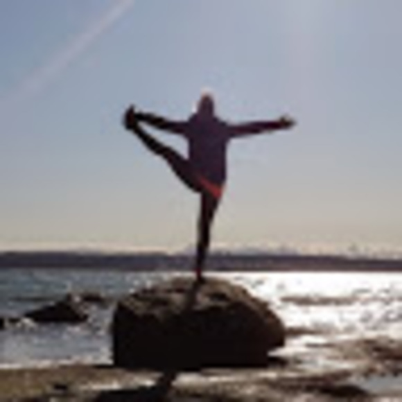 Meet your Posher, Sabrina - Picture 1 of 1